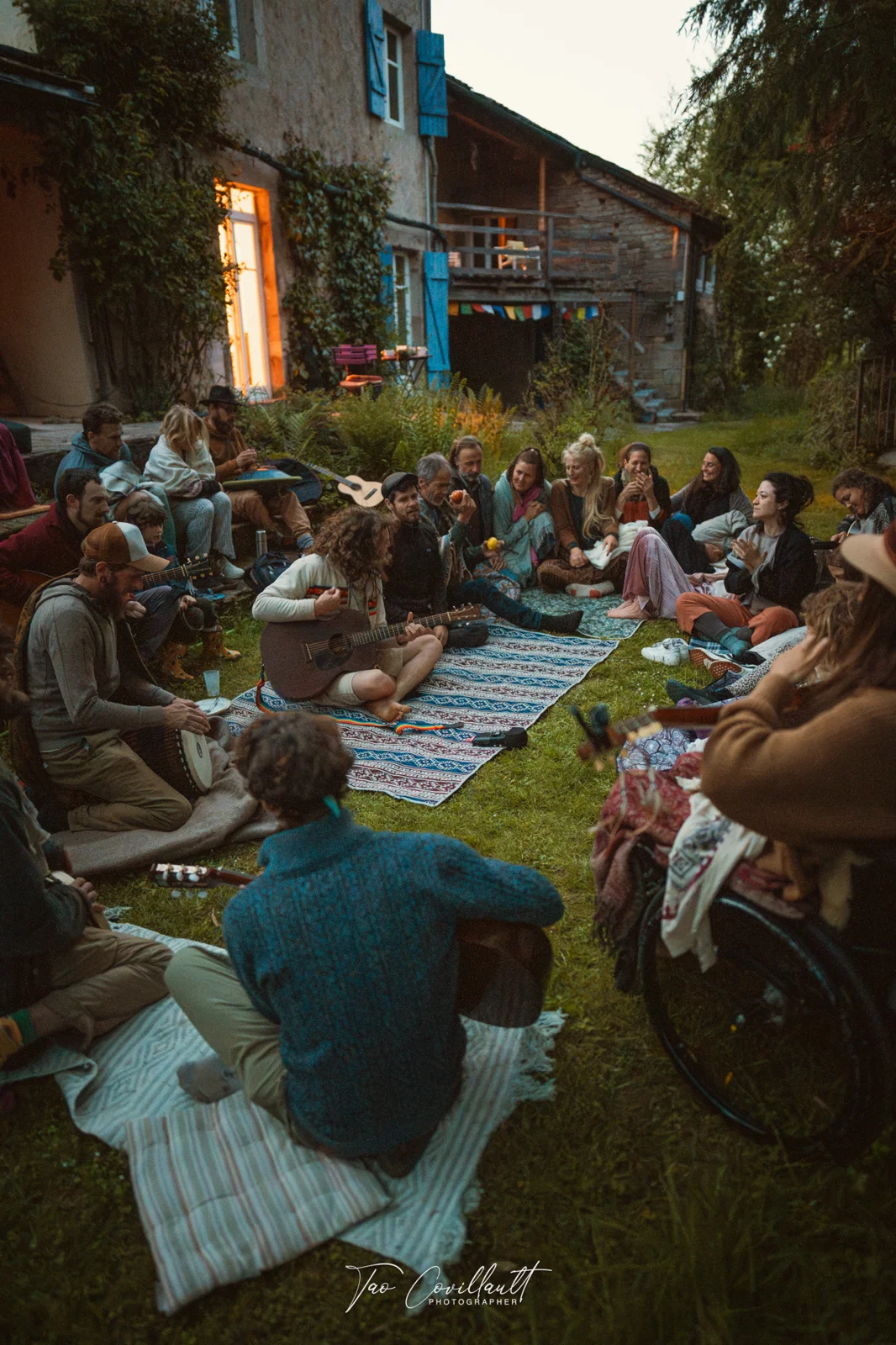 Musicians Gathering — Le Moulin d’Abondance — event photograph 24