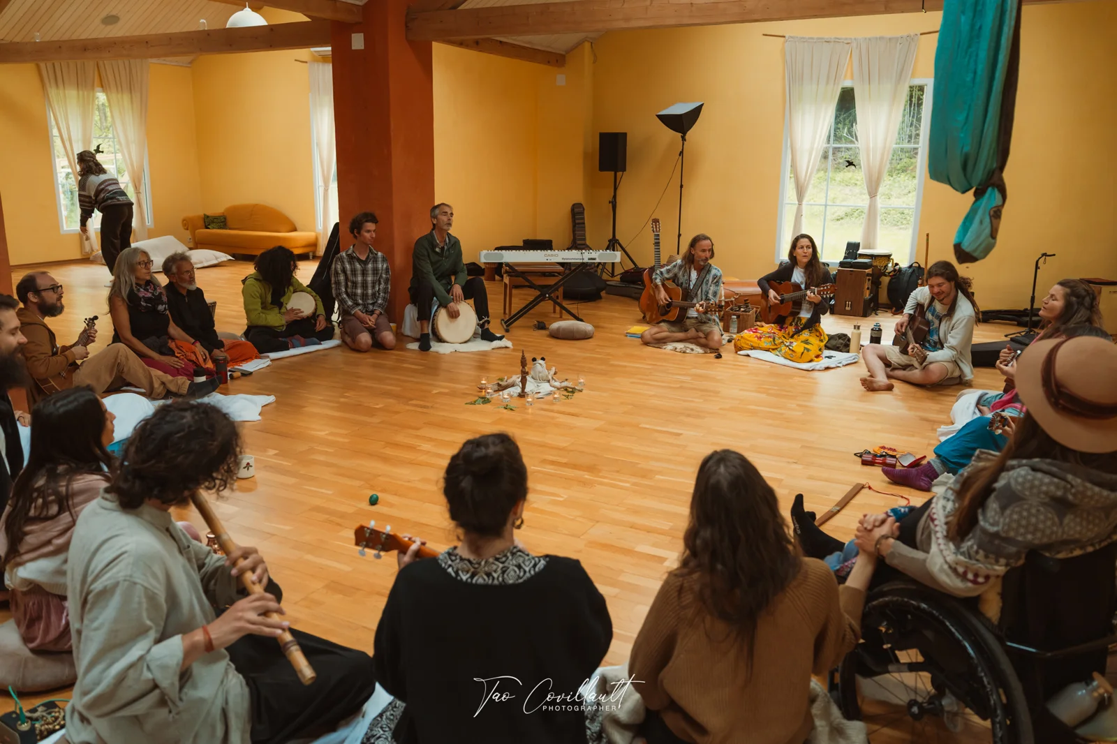 Musicians Gathering — Le Moulin d’Abondance — event photograph 2