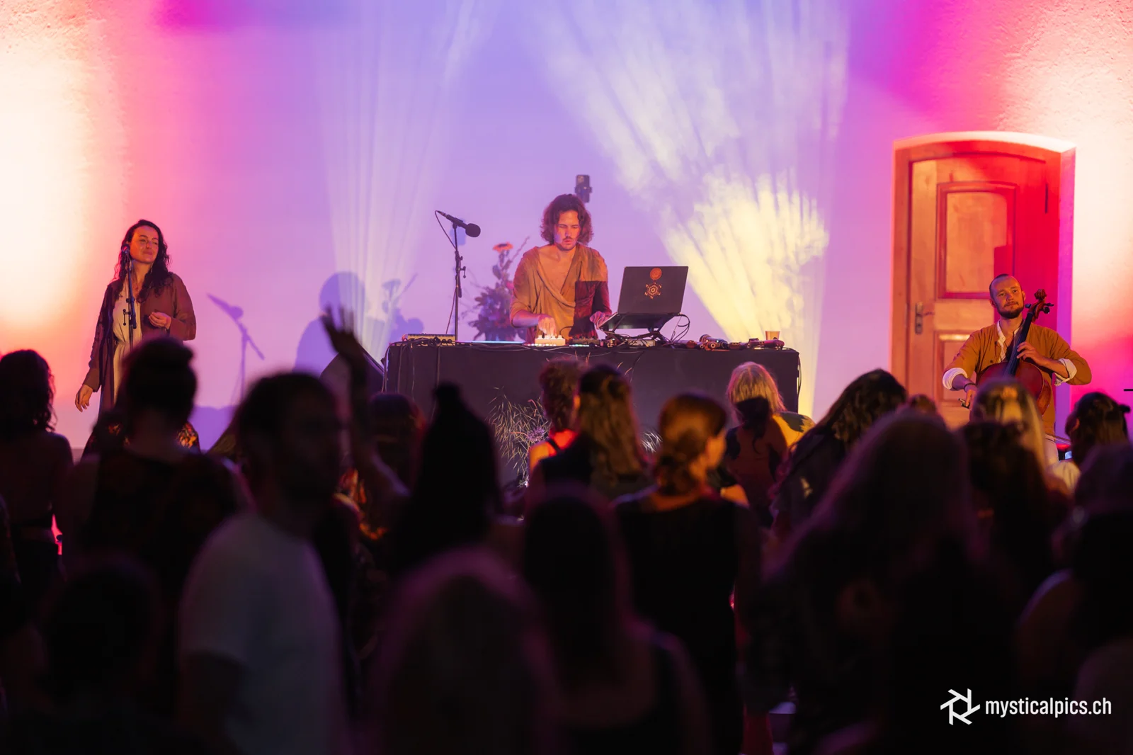 Mose — Live in Zurich — event photograph 159