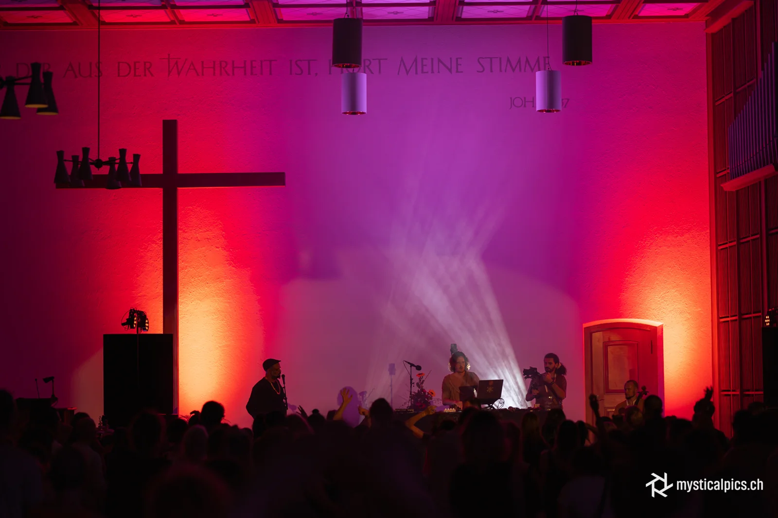 Mose — Live in Zurich — event photograph 172